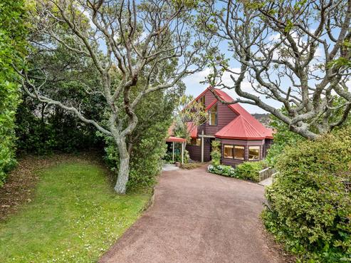 28 Melandra Road, Stanmore Bay