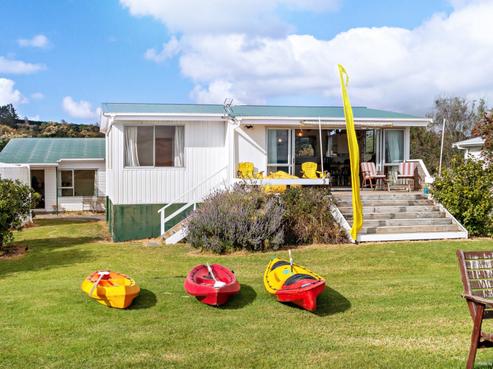 300 Big Bay Road, Manukau Heads