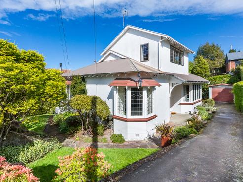 83 Preston Crescent, Belleknowes