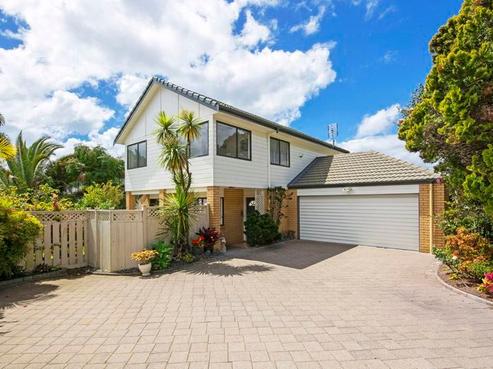1/238 Cascades Road, Botany Downs