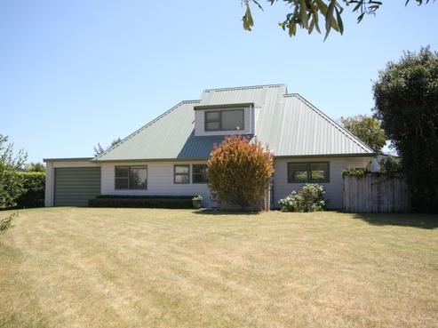 16 Coronation Row, Pauanui