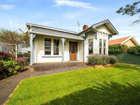 70 Disraeli Street, Hawera