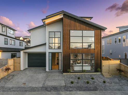 8 Turutu Place, Long Bay