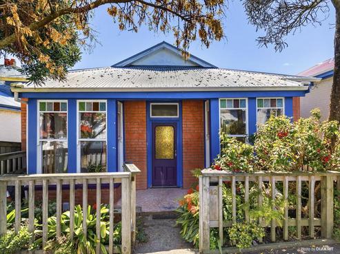 42 Hall Street, Newtown