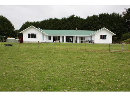 430 Otaika Valley Road, Otaika