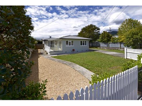 35 Sutton Street, Richmond