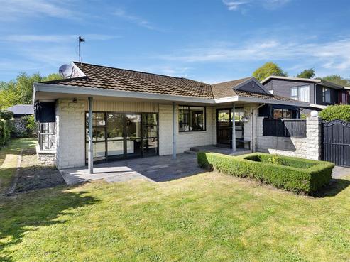 274 Memorial Avenue, Burnside
