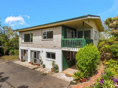 8 Donny Avenue, Chartwell