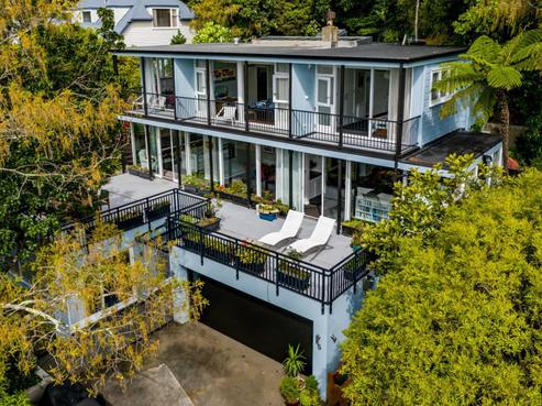 5 Gill Road, Lowry Bay