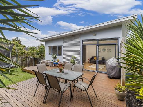 9A Ellenbury Place, Stanmore Bay