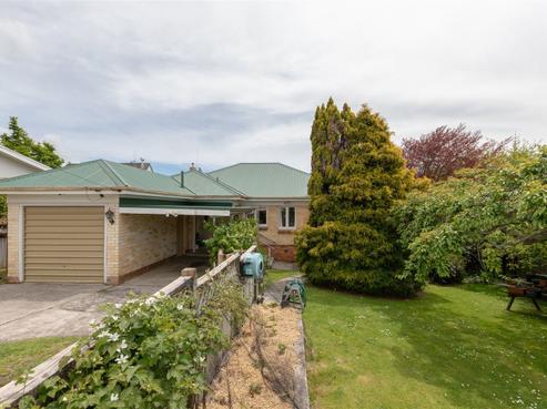 7 Hillcrest Road, Hillcrest