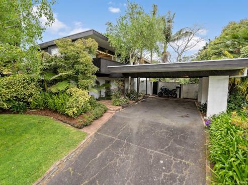 18 Kahurangi Place, Hillpark