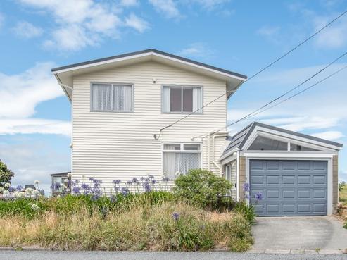 85 Buckley Road, Southgate