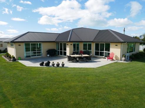 105 Foley Road, Levels