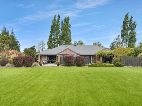 19 Faith Place, West Melton