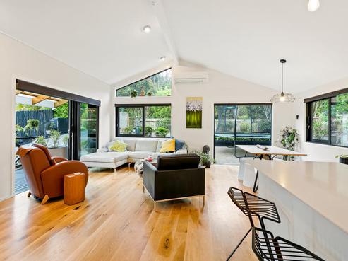 136 Woodlands Park Road, Titirangi