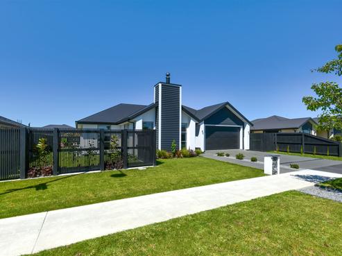46 Eastfield Drive, Lincoln