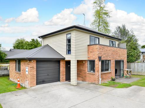 221B Fox Street, Hamilton East