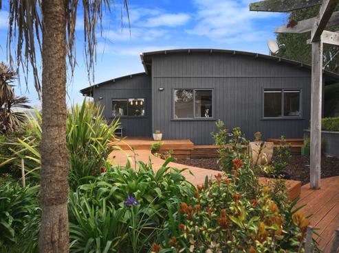 141 Weggery Drive, Waikanae Beach