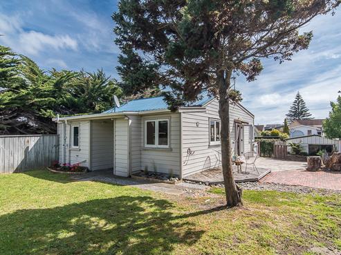 55 Bluegum Road, Paraparaumu Beach