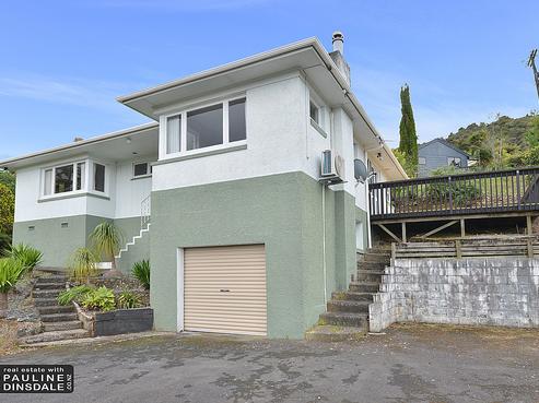 226 Western Hills Drive, Avenues