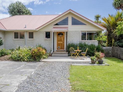 129C Rangiuru Road, Otaki Beach