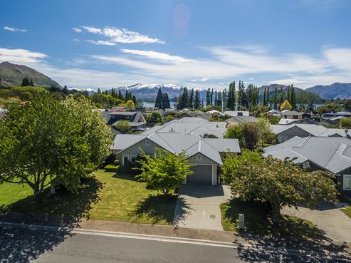 9 Hyland Street, Wanaka