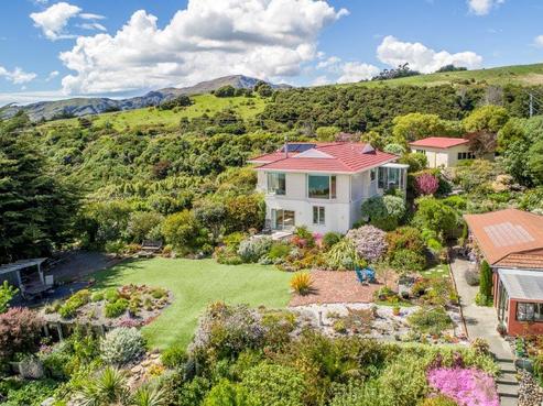 73 Bayview Road, Charteris Bay