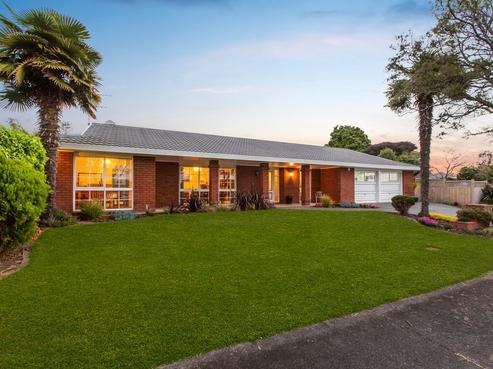 5 Carriage Close, Northpark