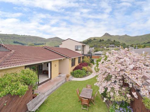 34 Laing Crescent, Heathcote Valley