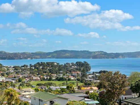 86 Marellen Drive, Red Beach