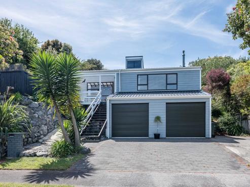 42 Weggery Drive, Waikanae Beach