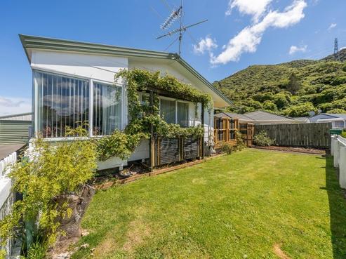 18 Tulsa Grove, Totara Park