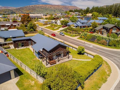 17 Kings Drive, Wanaka