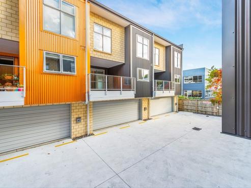 9/7 Vialou Street, Hamilton Central