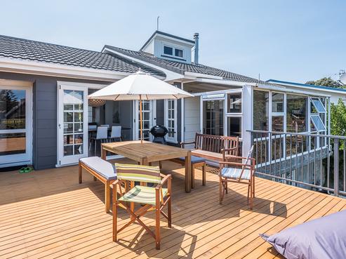 12 Frances Street, Waikanae Beach