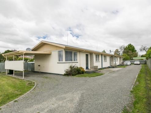 805 Lawrence Street, Akina