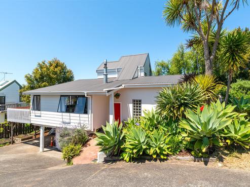 1/141 Weatherly Road, Torbay