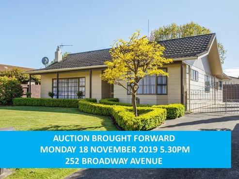 12 Grange Place, Milson