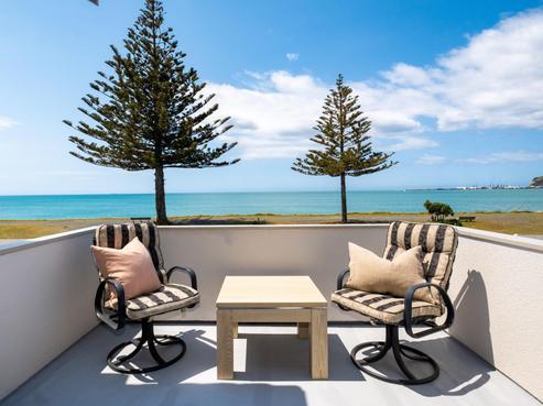 38 The Esplanade, Westshore