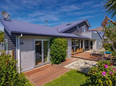 1 Koru Way, Wanaka