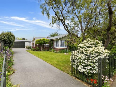 4 Kingsgate Place, Burnside