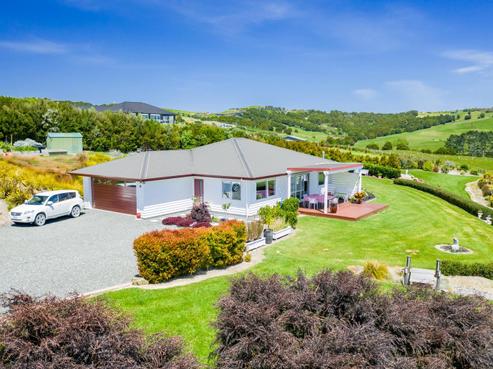 52 Daniel Parade, Mangawhai