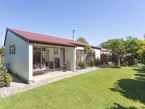 2/694A Avonside Drive, Avonside