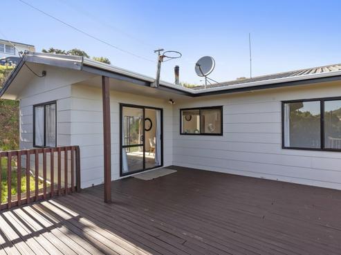 30 Castle Crescent, Stokes Valley