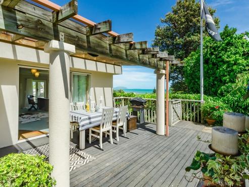 9 Jeep Road, Raumati South