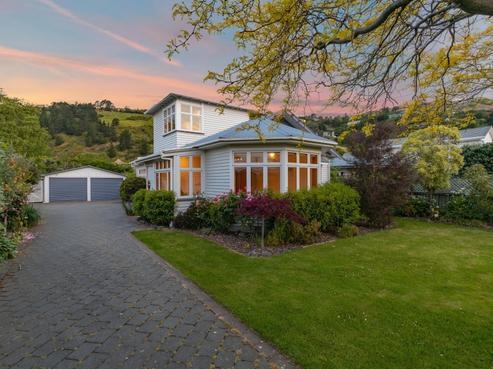 11 Bay View Road, Moncks Bay