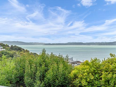 10 Rewa Road, Maraetai