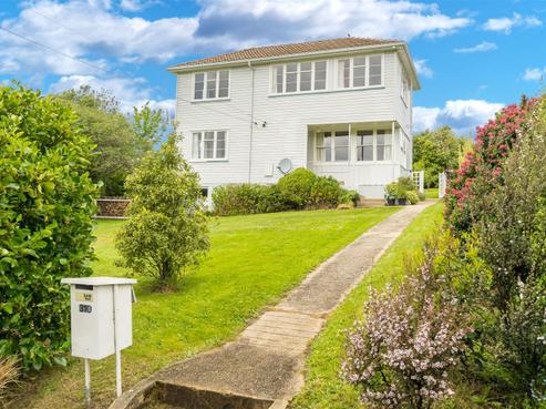 310 Pine Hill Road, Liberton