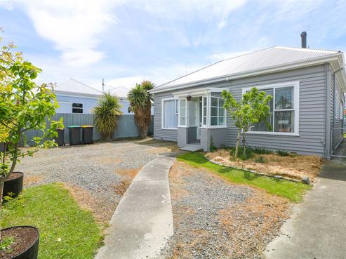 53 Raymond Street, West End